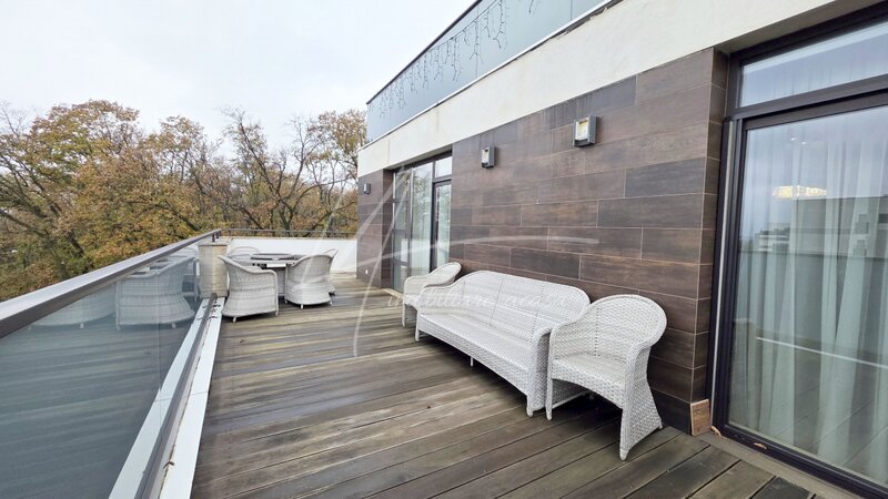 Baneasa. Oaza de liniste in apartament de lux, in padurea Baneasa