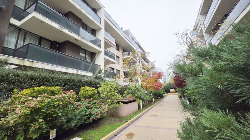 Baneasa. Oaza de liniste in apartament de lux, in padurea Baneasa